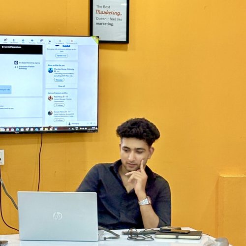 Expert SEO services for traffic growth in the UAE, provided by a certified SEO Expert in Dubai.